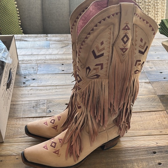 GORGEOUS NIB Junk Gypsy by Lane Thunderbird boots.. - Picture 7 of 9